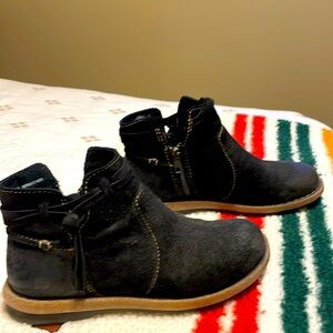 Born Tarkiln Black Suede Ankle Boots